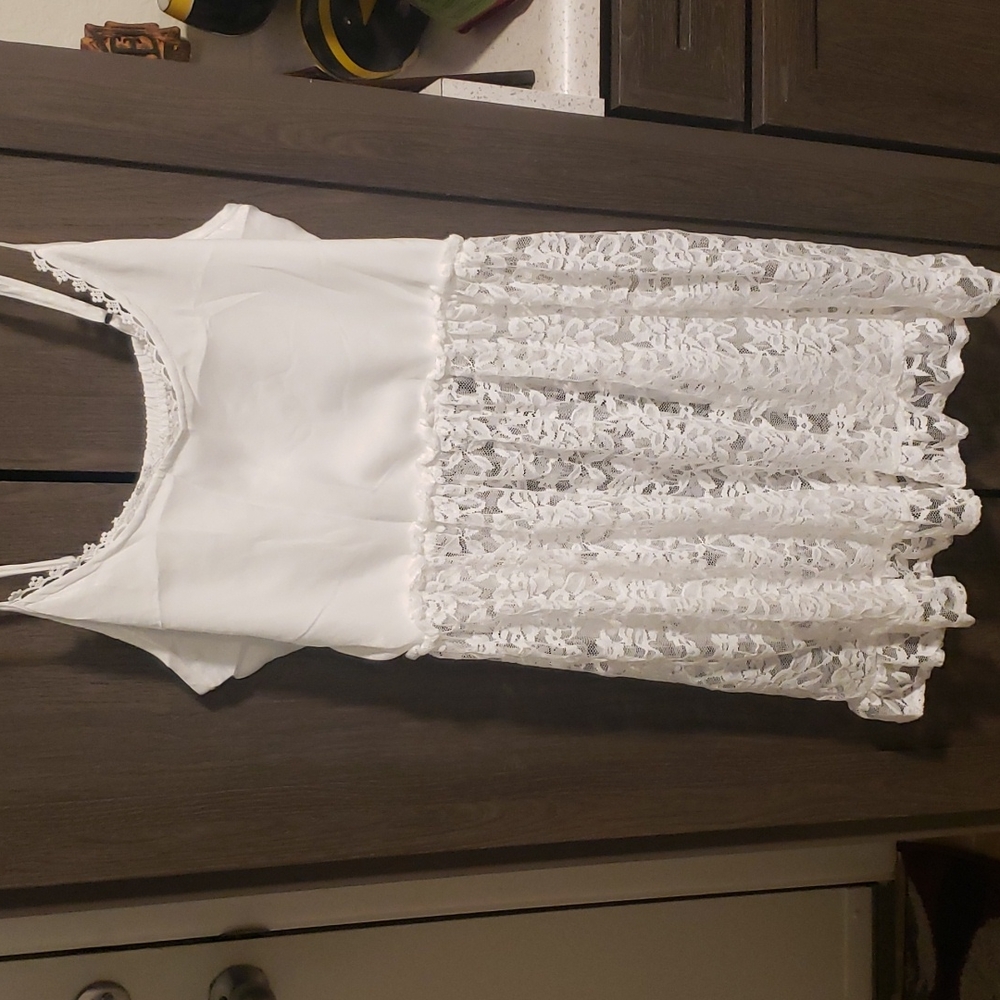 😄New boutique lace contrast spaghetti strap top - Picture 7 of 11